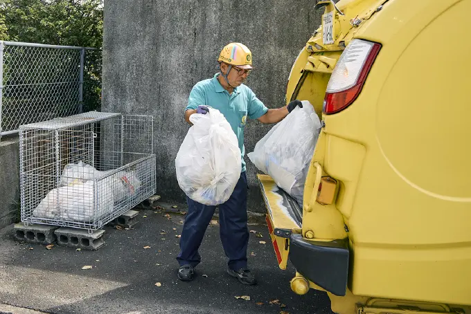 ☆不用品処分☆ K&B AUTO TRIM ASSY FOR 3.5 OUT BRD